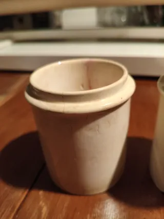 2  antiguos tarros de mermelada o cocina de porcel