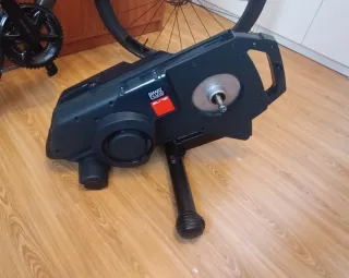 Rodillo Elite Turno Smart Fluid Trainer