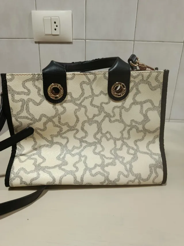 Bolso Tous Negro y Beige Asa Larga