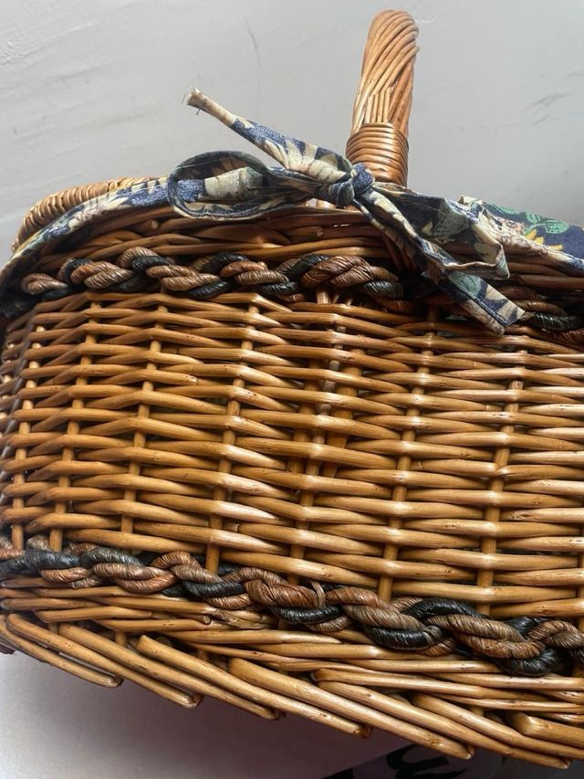 Cesta de Picnic Mimbre con Forro Floral