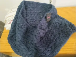 Sciarpa in maglia blu da donna
