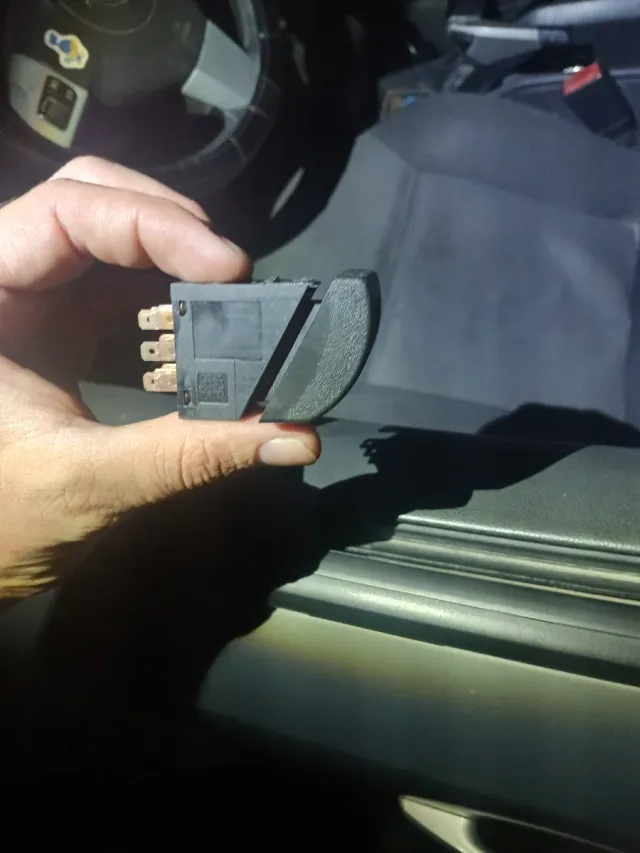 Botón warning Astra F GSI