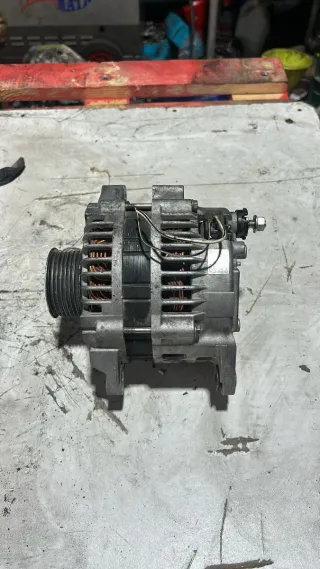 Alternador Nissan Cabstar 2017 150cv