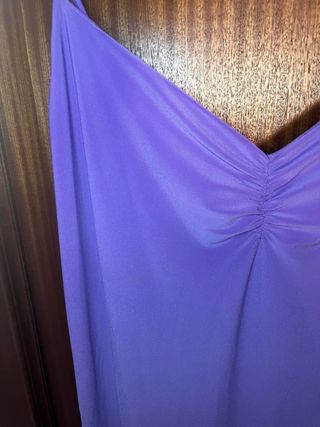 Vestido lila elegante tirantes