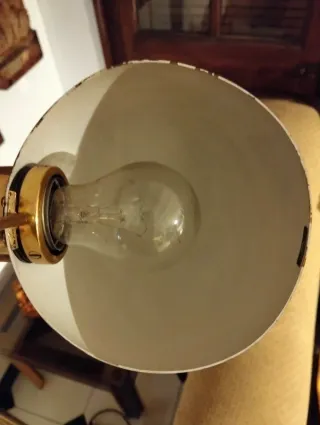 Lámpara Pie Hansen Metalarte Dorada. 60's