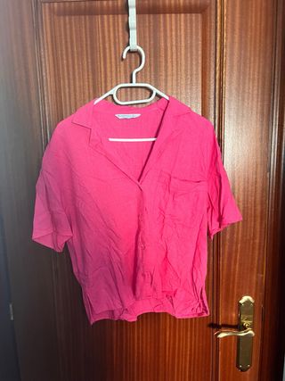 Blusa Stradivarius rosa botones 