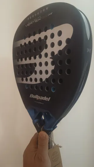 Pala de pádel Bullpadel Vertex 05 confort