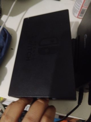 Nintendo Switch Negra + Mando pro