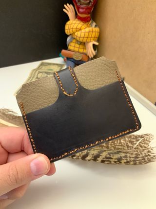 Cartera de Piel Negra y Marrón 