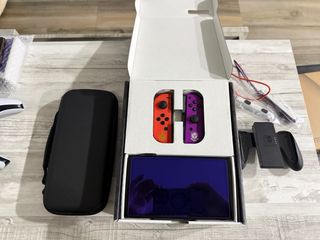 Edizione Pokémon OLED per Nintendo Switch