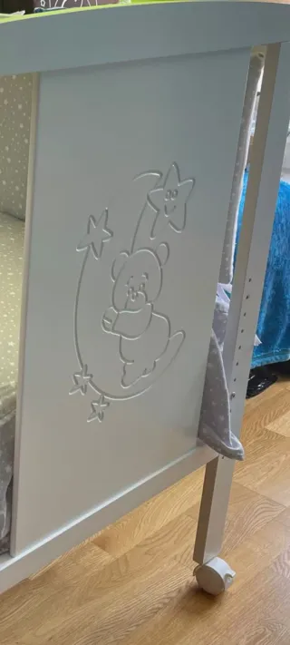 Cuna de bebé + colchon