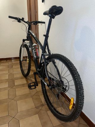 Bici MTB B-Twin Rockrider Talla 26
