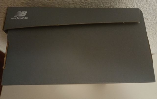 Caja New Balance Talla 30