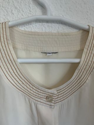 Camiseta manga corta beige con detalles bordados M