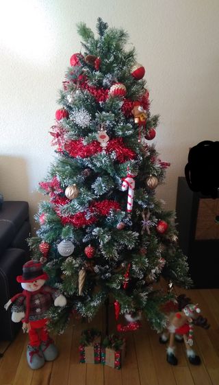 Árbol de Navidad Nevado 180cm con Piñas