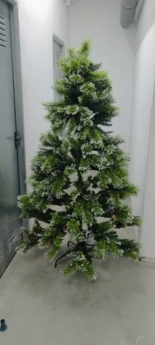 Árbol de Navidad Nevado 180cm con Piñas