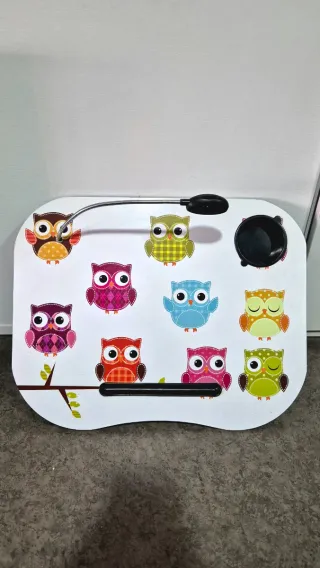 Bandeja de regazo con luz y ranura para tablet