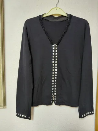 Blusa Roja Elegante