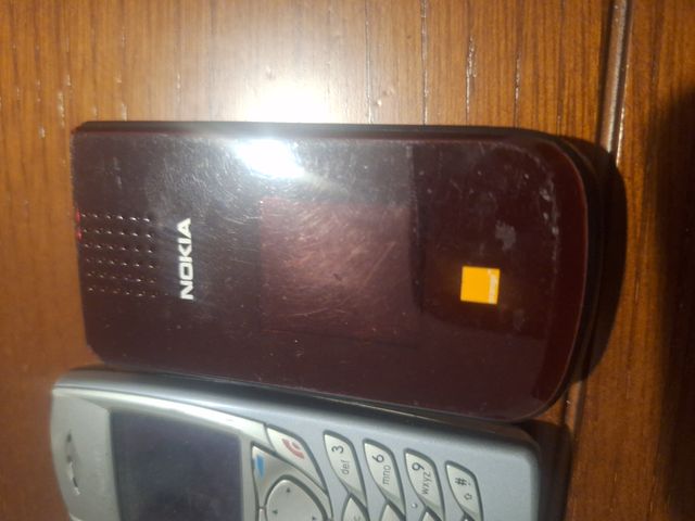 Lote 3 Teléfonos Nokia: 2720 Fold, 6100, 3200