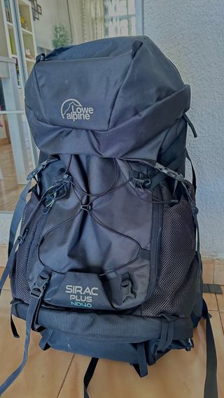 Mochila Negra y Gris