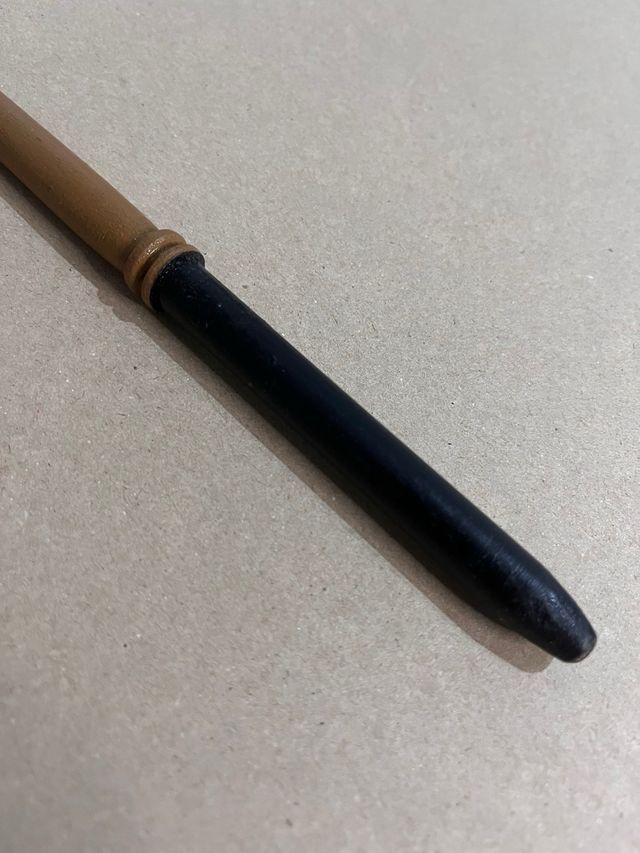 Varita artesanal de madera