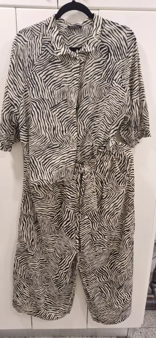 Conjunto Blusa T.44 y Pantalón T.42 Caroll
