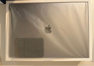 MacBook Pro 16″ (2019) i9 · 32 GB RAM · SSD 2 TB ·