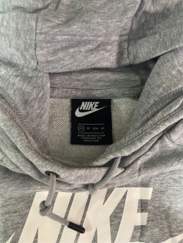 Sudadera Nike Gris