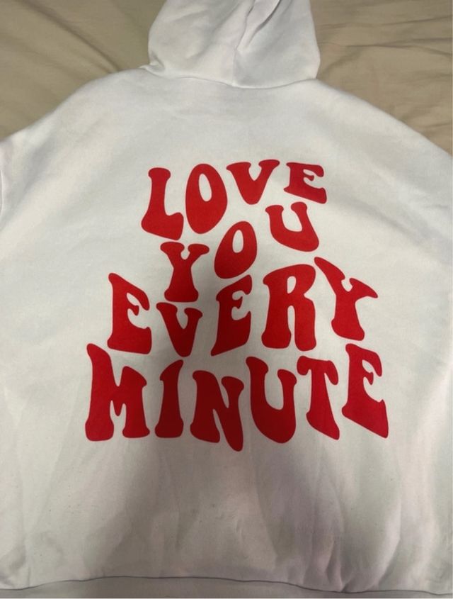 Sudadera Blanca Estampado Rojo Espalda