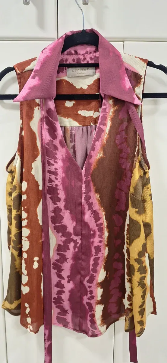 Blusa y pantalón Woman Limited Talla 40.