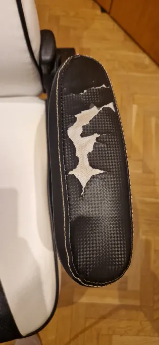 Silla Gaming Drift DR75 Negra y Blanca