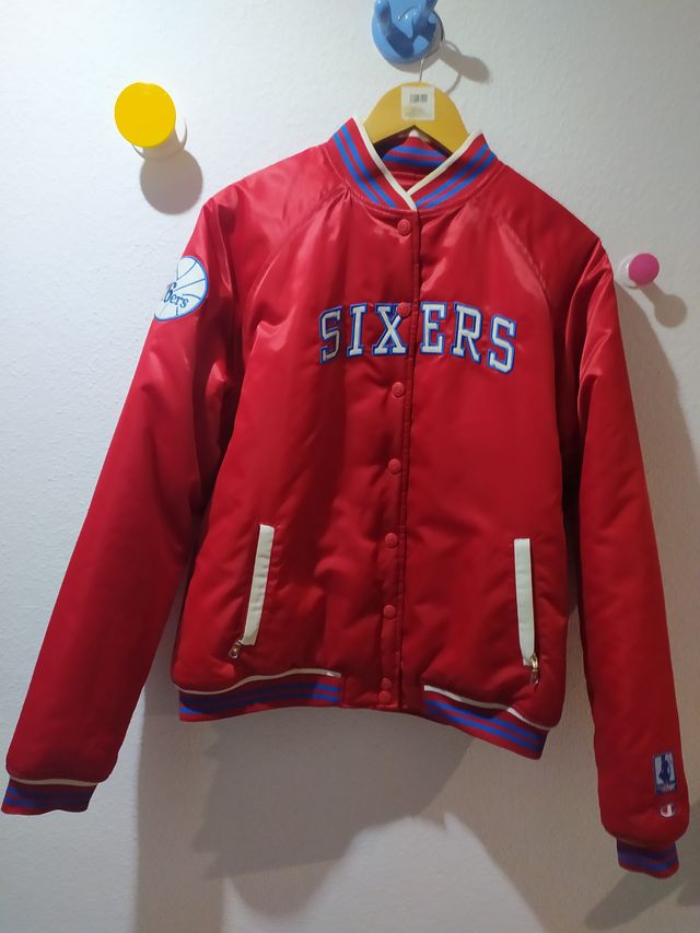Chaqueta Beisbolera NBA Champion Sixers Roja