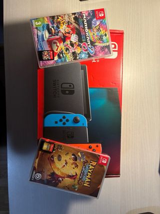 Nintendo Switch blu/rosso + giochi 