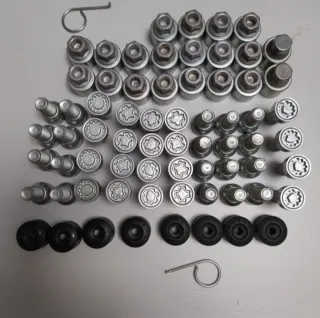 Se vende tornillos antirrobo VW GOLF MK7 AUDI SEAT