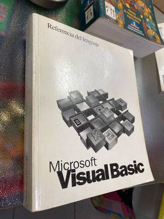 Lote siete libros Visual Basic 4 y CD