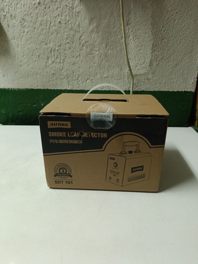 AUTOOL SDT Detector Fugas Humo Coche