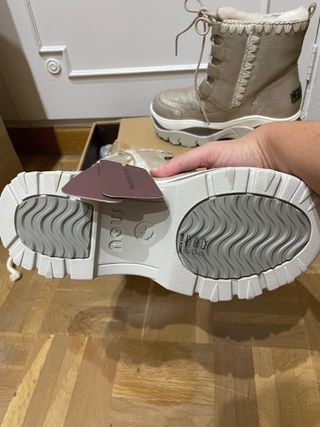 Botas Mou Apreski Beige y Dorado