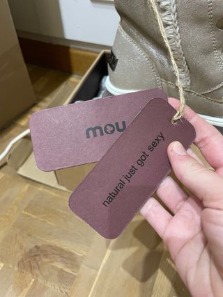 Botas Mou Apreski Beige y Dorado