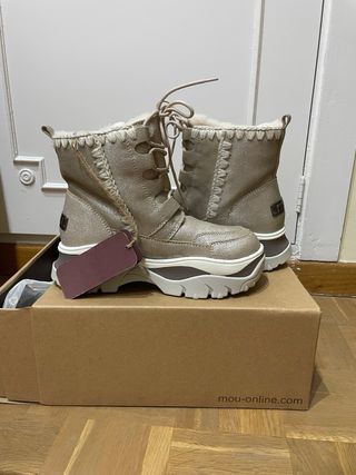 Botas Mou Apreski Beige y Dorado
