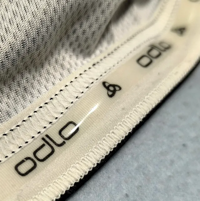 Equipación maillot y culotte Odlo Scott