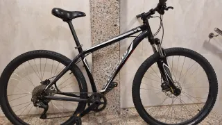 Bicicleta Specialized Hardrock SE