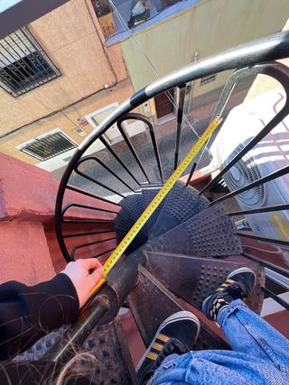 Escalera de caracol de hierro