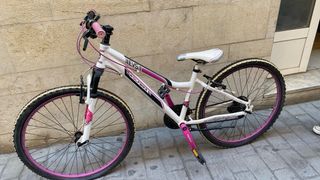 Bicicleta Wolfbike EVS Blanca y Rosa