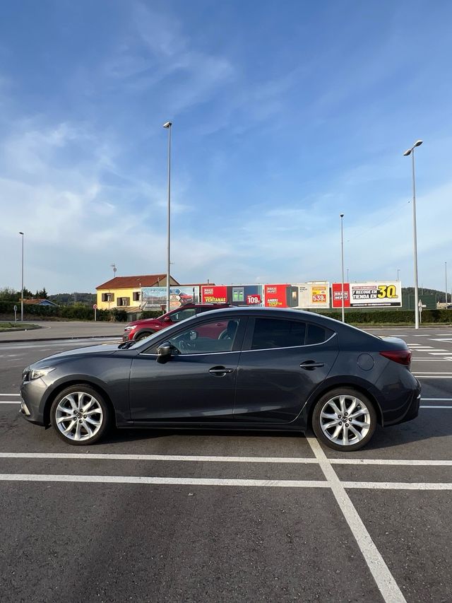 Mazda 3 2015