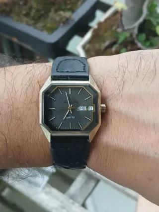 Reloj Hamilton Cuarzo Octogonal Hombre