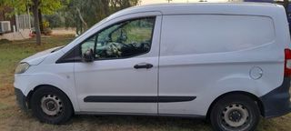 Ford Transit Courier 2014