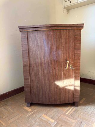 Máquina de coser SINGER antigua