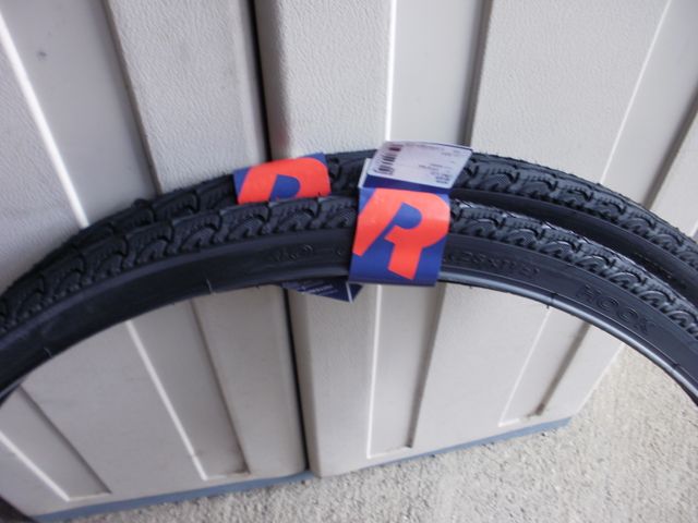 2 cubiertas 700x35B bici de varillas.