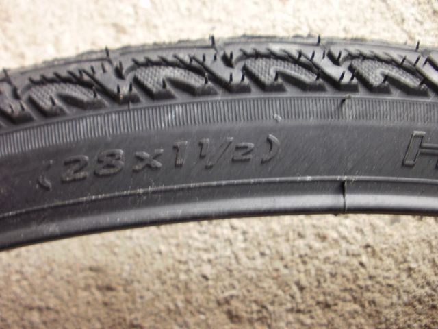 2 cubiertas 700x35B bici de varillas.