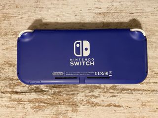 Nintendo Switch Lite Azul/Morado + Cargador